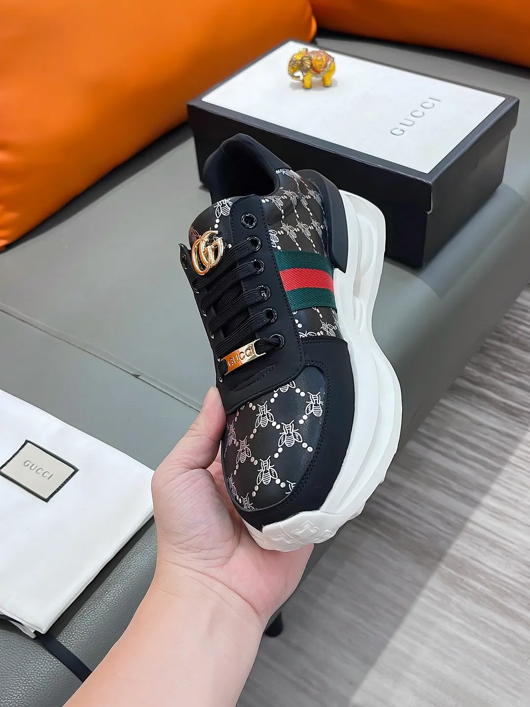 Men's shoes GUCCI "Gucci" P460 Regular size: 38-44 (casual shoes) Product materials: Selected cowhide upper, soft sheepskin lining; original outsole.